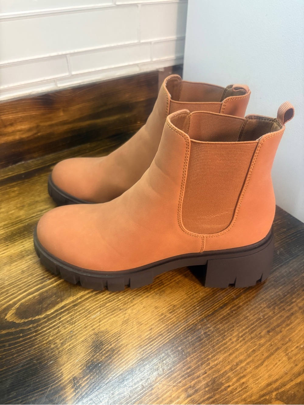Shoe Republic LA Brown Chunky Heel Boots Size 7.5